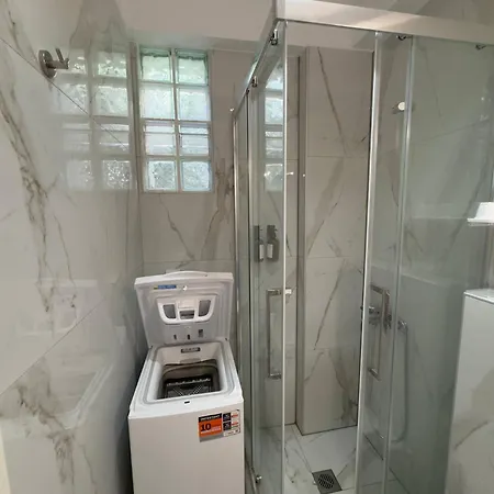 In Paralia Ofriniou Ofrínion